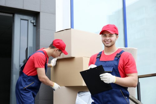 Local man and van service in Frognal handling a residential move