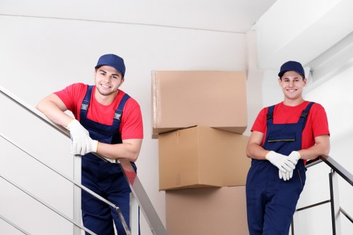 Removal truck hire for a home move in Frognal
