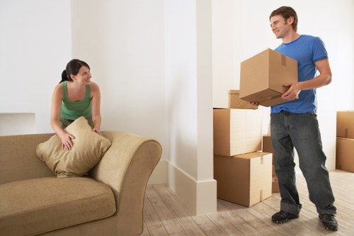 Local moving van support for Frognal homes and businesses